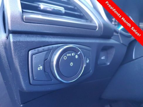 Used 2018 Ford Fusion Energi SE image 19