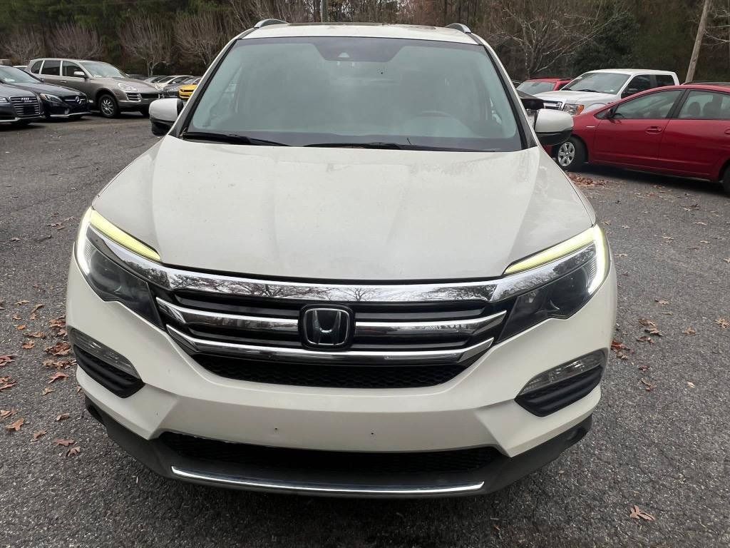 Used 2018 Honda Pilot Touring image 3