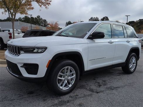New 2025 Jeep Grand Cherokee Laredo X image 7