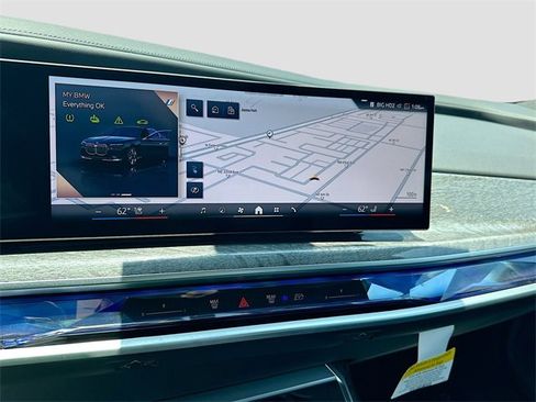Used 2024 BMW i7 xDrive60 w/ Executive Package image 13