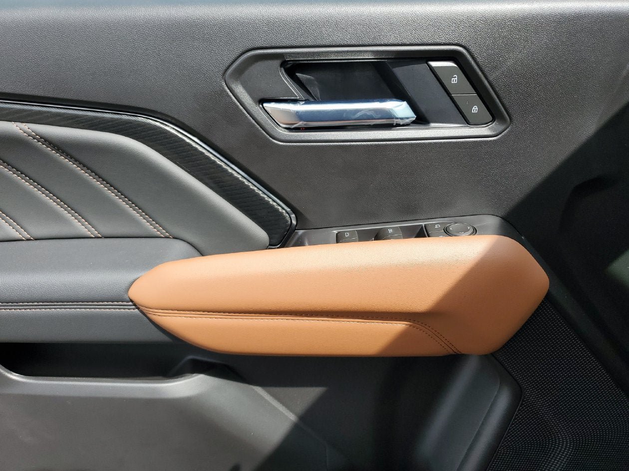 New 2026 GMC Canyon AT4 AWD/4WD image 17