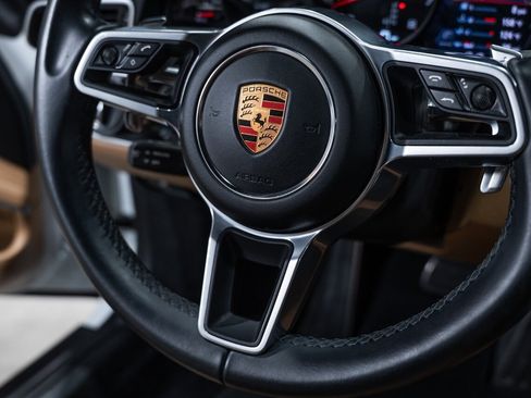Used 2019 Porsche 911 Carrera 4 AWD/4WD image 44