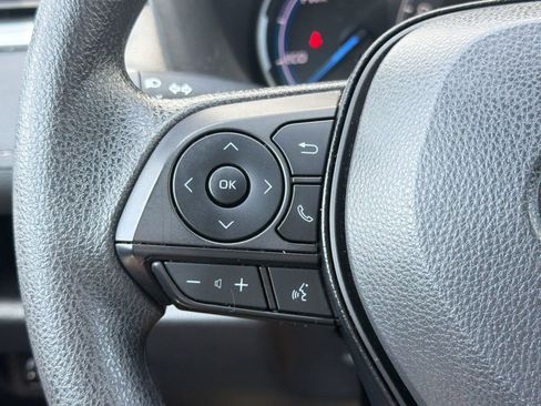 Used 2025 Toyota RAV4 LE AWD/4WD image 17