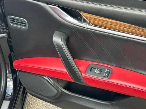 Used 2019 Maserati Ghibli S GranLusso AWD/4WD image 18