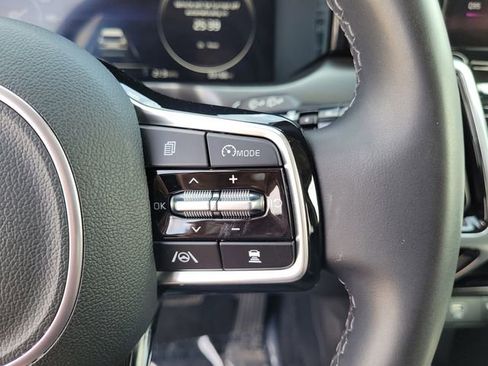 Used 2023 Kia Sorento SX AWD/4WD image 28