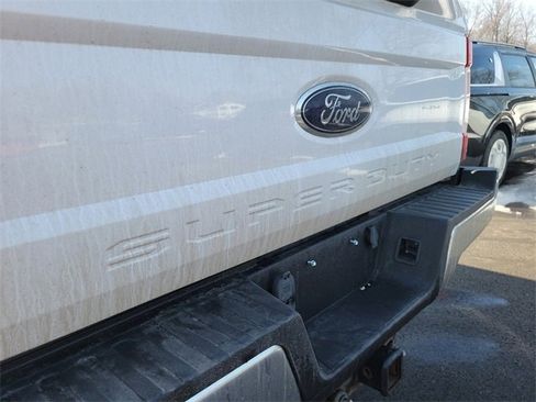 Used 2019 Ford F350 XLT image 22