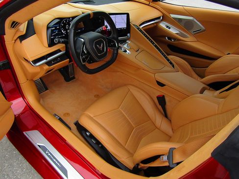Used 2023 Chevrolet Corvette Stingray Premium Cpe w/ Z51 Performance Package RWD image 10