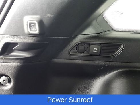 Used 2023 Jeep Grand Cherokee Altitude image 12