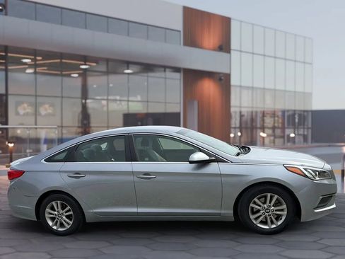 Used 2016 Hyundai Sonata SE image 15