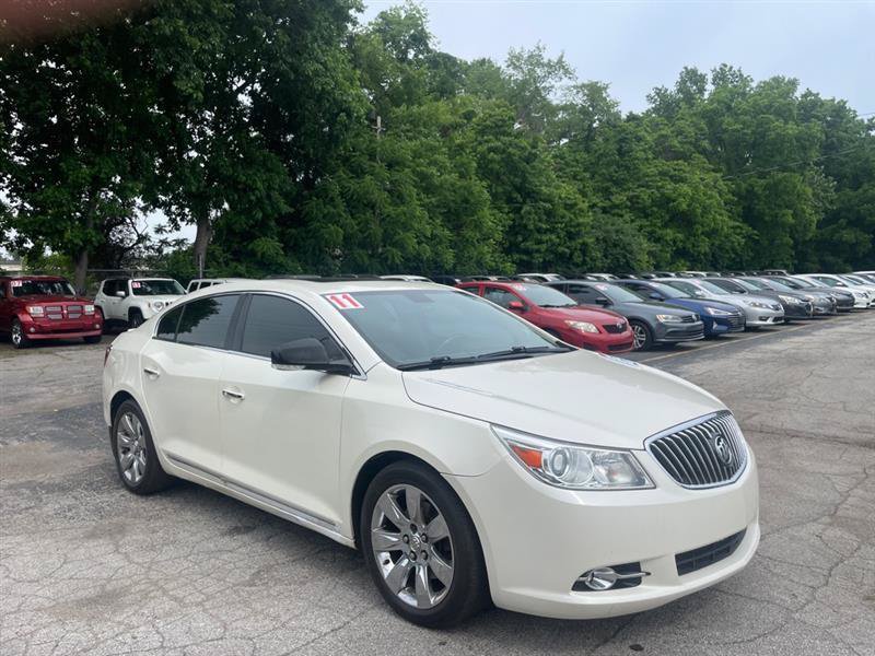 Used 2011 Buick LaCrosse CXS w/ Driver Confidence Package FWD image 3