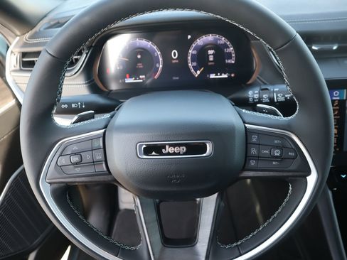 New 2026 Jeep Grand Cherokee Limited AWD/4WD image 3