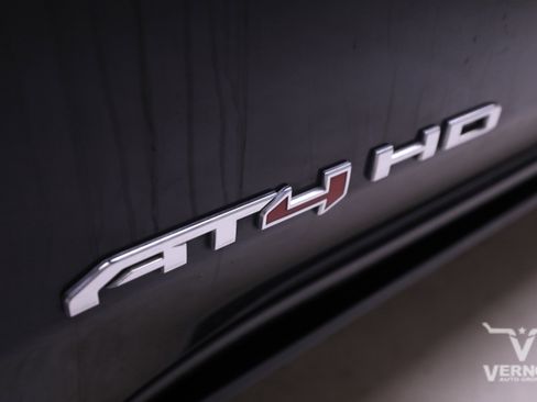 Used 2024 GMC Sierra 3500 AT4 w/ AT4 Premium Plus Package image 12