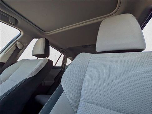 Used 2017 Toyota RAV4 XLE image 15