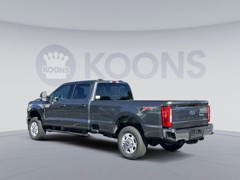 New 2026 Ford F250 XLT w/ FX4 Off-Road Package image 4