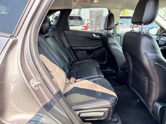Used 2022 Ford Escape SEL w/ SEL Stealth AWD Package image 11