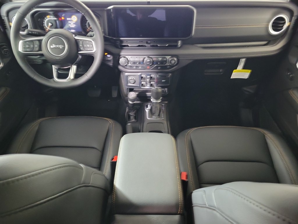 New 2026 Jeep Wrangler Unlimited Sahara w/ Technology Group AWD/4WD image 14