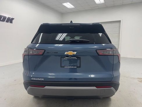 New 2026 Chevrolet Equinox LT w/ Convenience Package II image 6