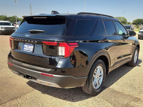 New 2026 Ford Explorer Active w/ Active Comfort Package RWD image 3