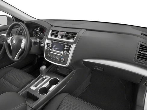 Used 2018 Nissan Altima 2.5 SR w/ SR Midnight Edition FWD image 18