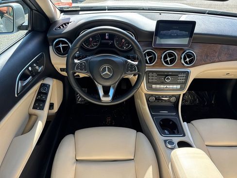 Used 2018 Mercedes-Benz GLA 250 image 23
