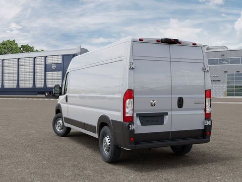 New 2026 RAM ProMaster 2500 w/ Premium Convenience Group FWD image 3
