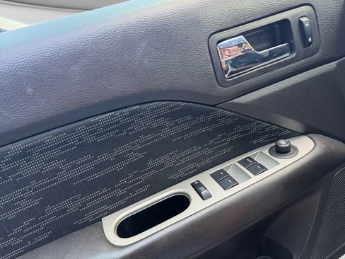 Used 2011 Ford Fusion SE w/ Sport Appearance Pkg FWD image 19