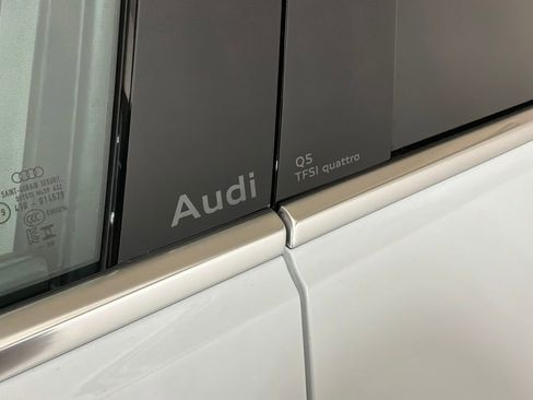 Used 2025 Audi Q5 Premium w/ Convenience Package image 25
