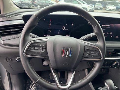Used 2025 Buick Encore GX Preferred image 29