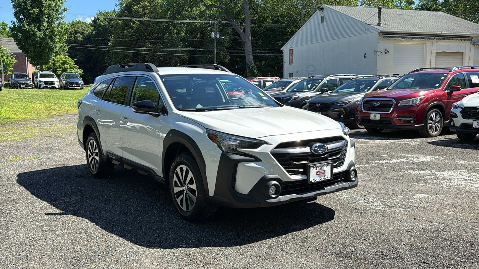 Used 2025 Subaru Outback Premium AWD/4WD image 3