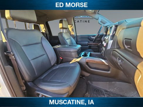 Used 2022 GMC Sierra 2500 SLT w/ SLT Convenience Package image 16