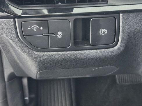 Used 2026 Kia Sportage LX FWD image 16