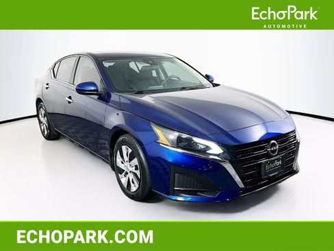 Used 2023 Nissan Altima 2.5 S FWD image 1