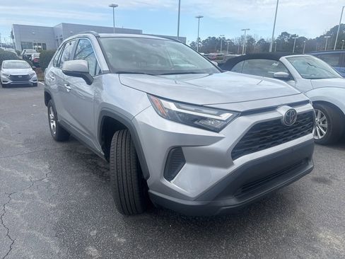 Certified 2022 Toyota RAV4 XLE w/ Convenience Package image 1
