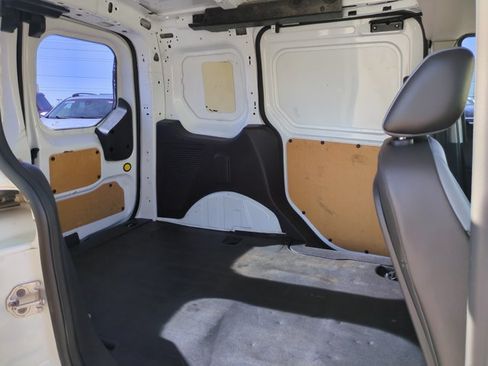 Used 2015 Ford Transit Connect XL FWD image 17