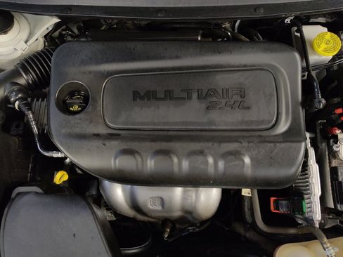 Used 2020 Jeep Cherokee Latitude FWD image 30