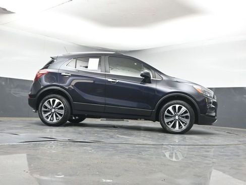 Used 2022 Buick Encore Preferred w/ Safety Package image 24