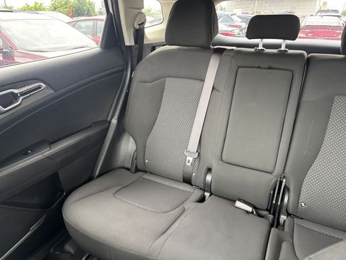 Used 2025 Kia Sportage LX FWD image 38