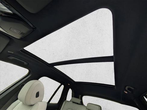 New 2026 BMW X5 xDrive50e AWD/4WD image 12