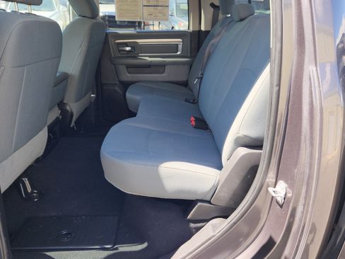 Used 2019 RAM 1500 Classic SLT AWD/4WD image 22