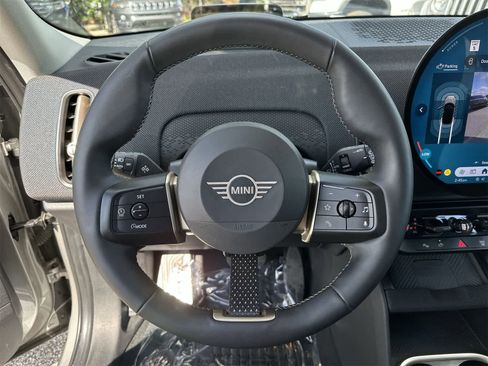 Used 2025 MINI Cooper Countryman S image 3