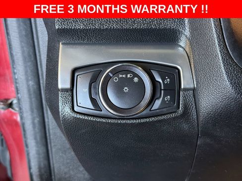 Used 2018 Ford Explorer XLT AWD/4WD image 39