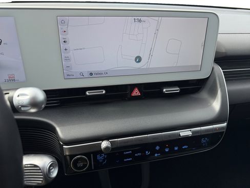 Used 2024 Hyundai Ioniq 5 SEL image 12