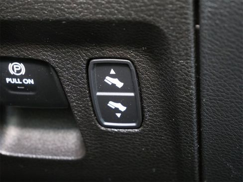 Used 2022 RAM 1500 Laramie image 27