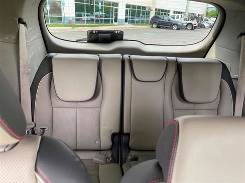 Used 2017 Kia Sedona LX w/ LX Essentials Premium Package FWD image 44