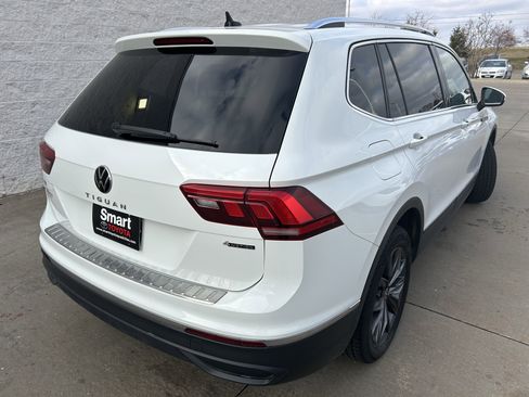 Used 2022 Volkswagen Tiguan SE image 6