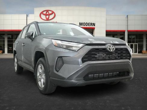 New 2025 Toyota RAV4 XLE image 31