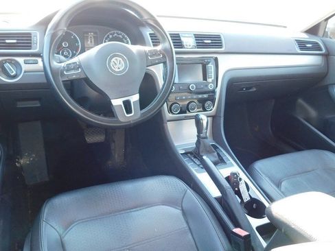 Used 2014 Volkswagen Passat TDI SE FWD image 34