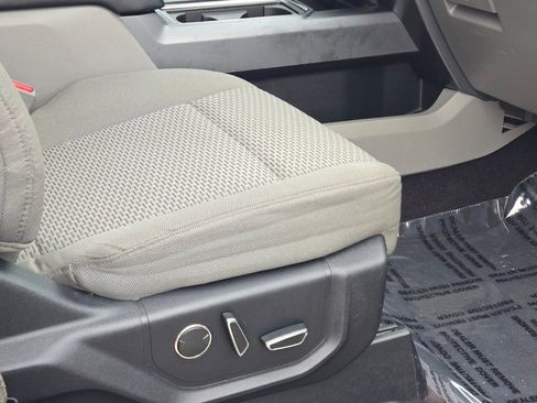 Used 2017 Ford F150 XLT w/ Equipment Group 302A Luxury image 7