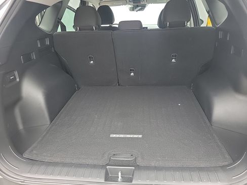 Used 2025 Hyundai Tucson SEL FWD image 12