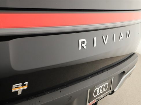 Used 2023 Rivian R1T Adventure image 29